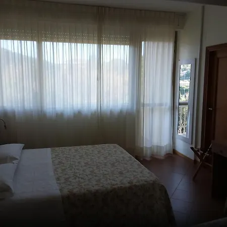 Nyers Hotell